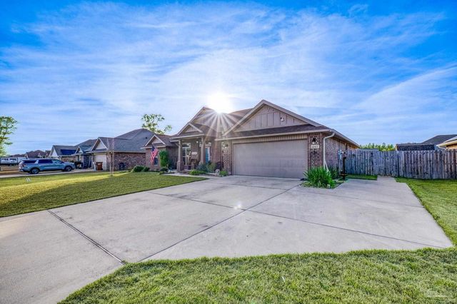 6265 Ithaca St, Milton, FL 32570