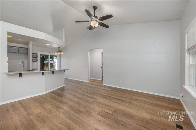 929 Pelican Way, Meridian, ID 83642