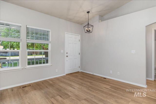 929 Pelican Way, Meridian, ID 83642