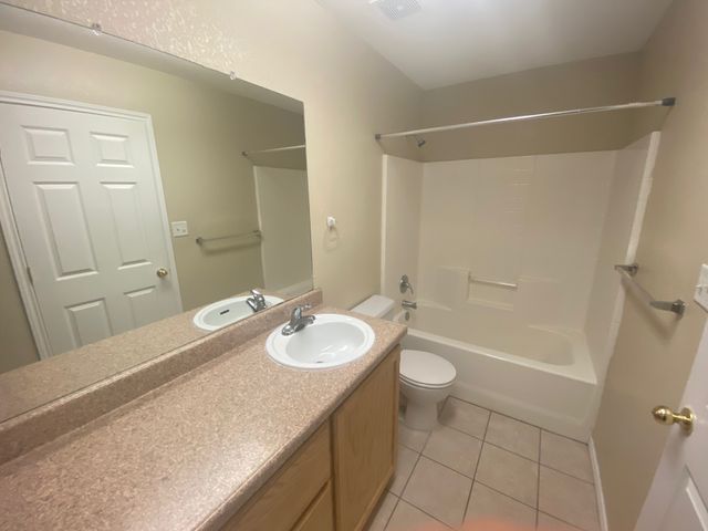 213 Bobbie Ann Court, Granbury, TX 76049