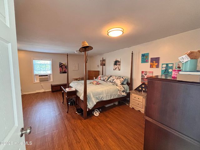 900 Beaman Street, Clinton, NC 28328