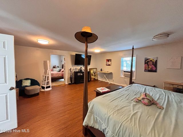 900 Beaman Street, Clinton, NC 28328