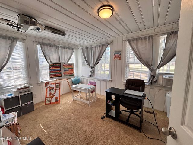 900 Beaman Street, Clinton, NC 28328