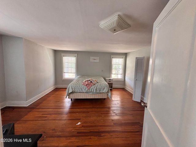 900 Beaman Street, Clinton, NC 28328