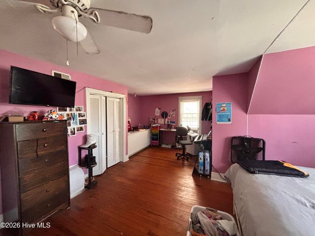 900 Beaman Street, Clinton, NC 28328