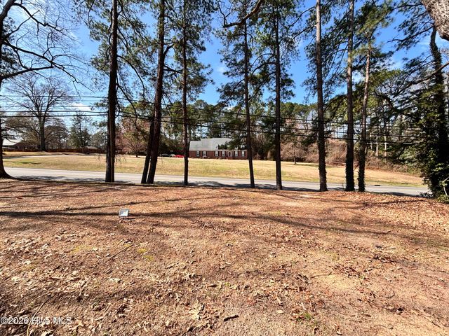 900 Beaman Street, Clinton, NC 28328