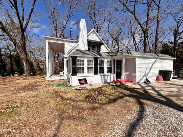 900 Beaman Street, Clinton, NC 28328