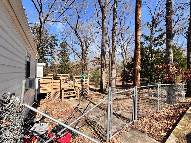 900 Beaman Street, Clinton, NC 28328