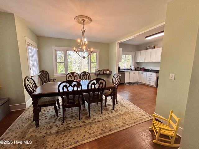 900 Beaman Street, Clinton, NC 28328