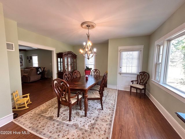 900 Beaman Street, Clinton, NC 28328