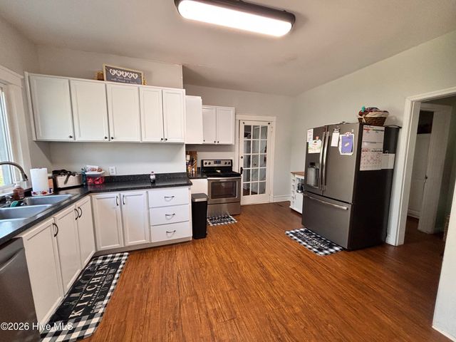 900 Beaman Street, Clinton, NC 28328