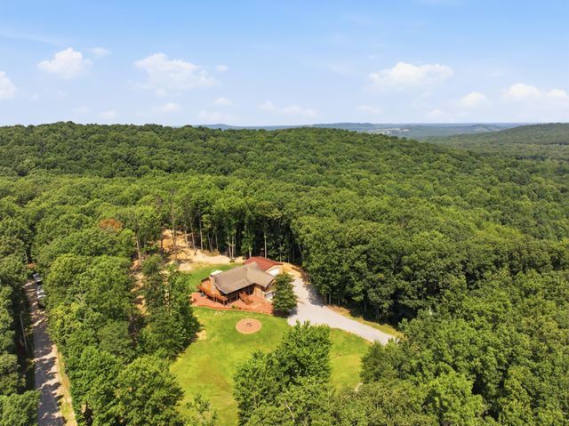 274 Greenwood Lane, Pikeville, TN 37367