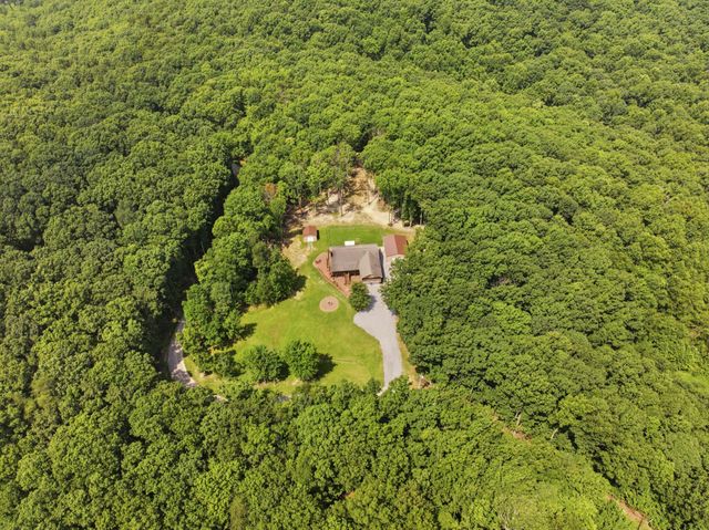 274 Greenwood Lane, Pikeville, TN 37367