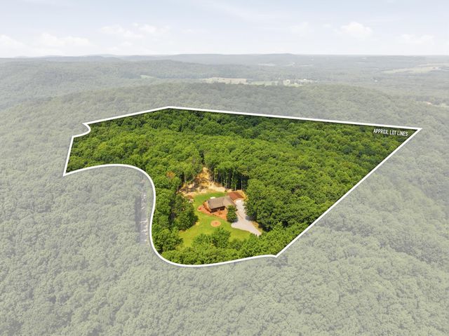 274 Greenwood Lane, Pikeville, TN 37367