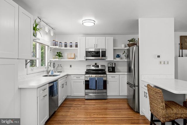 17 TIMBER CREEK RD, Stratford, NJ 08084