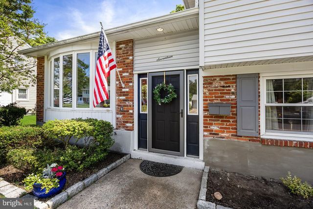17 TIMBER CREEK RD, Stratford, NJ 08084