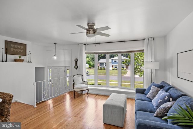 17 TIMBER CREEK RD, Stratford, NJ 08084