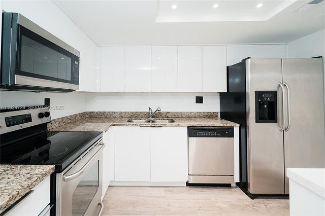 3300 NE 192nd St 515, Aventura, FL 33180