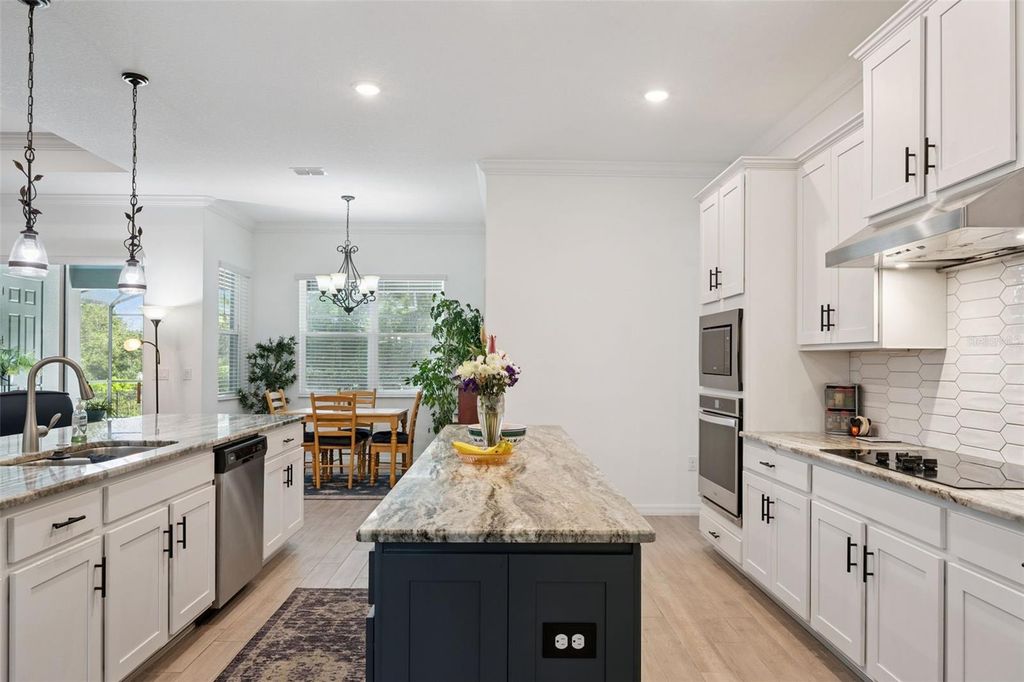 Image 18 of property listing at 16816 LAKEMONT AVENUE, Montverde, FL 34756