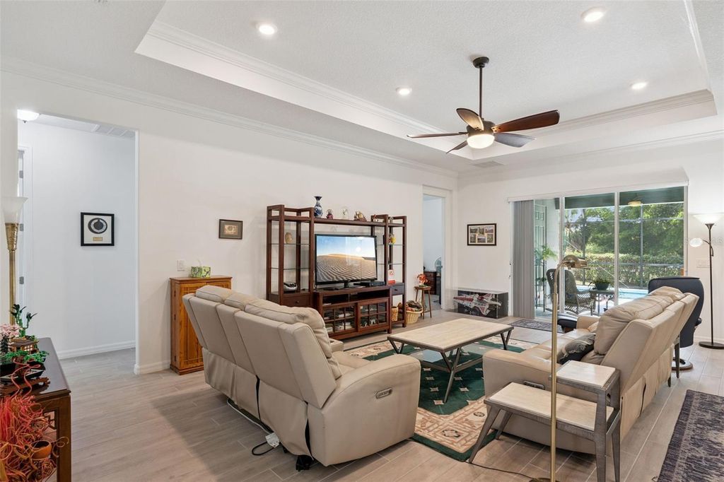 Image 22 of property listing at 16816 LAKEMONT AVENUE, Montverde, FL 34756