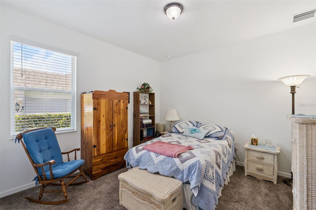 Image 32 of property listing at 16816 LAKEMONT AVENUE, Montverde, FL 34756