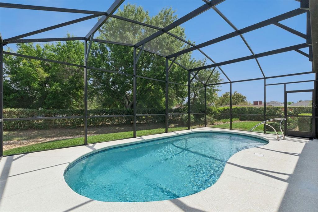 Image 40 of property listing at 16816 LAKEMONT AVENUE, Montverde, FL 34756