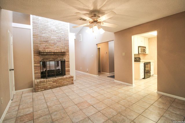 10323 Quail Meadow, San Antonio, TX 78230