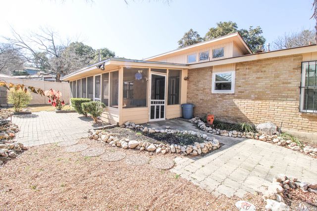 10323 Quail Meadow, San Antonio, TX 78230