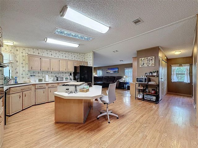454 VILLAGE CIRCLE SW, Winter Haven, FL 33880