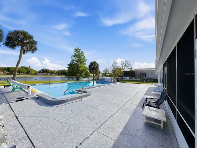 454 VILLAGE CIRCLE SW, Winter Haven, FL 33880
