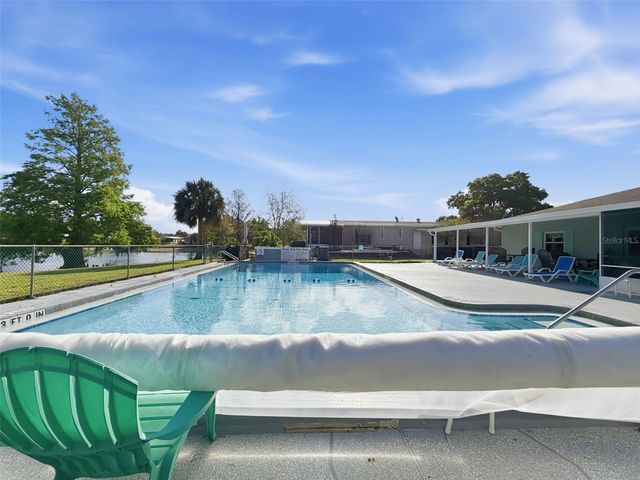 454 VILLAGE CIRCLE SW, Winter Haven, FL 33880