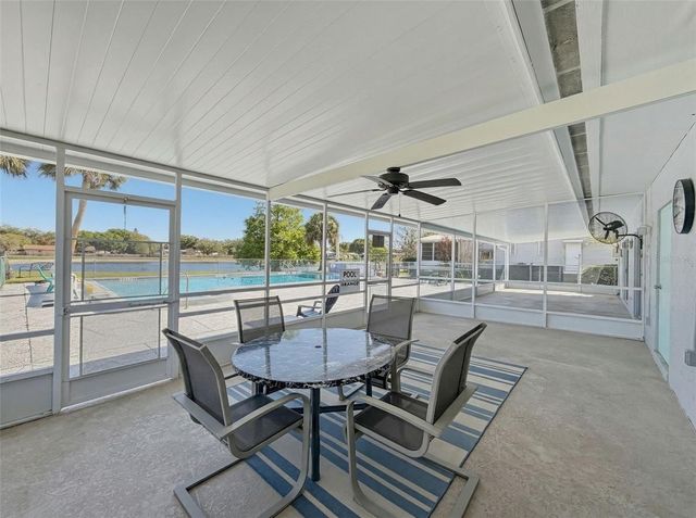 454 VILLAGE CIRCLE SW, Winter Haven, FL 33880