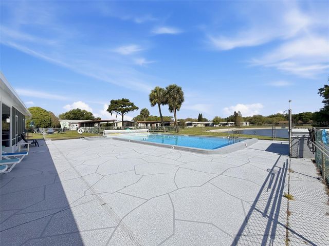 454 VILLAGE CIRCLE SW, Winter Haven, FL 33880