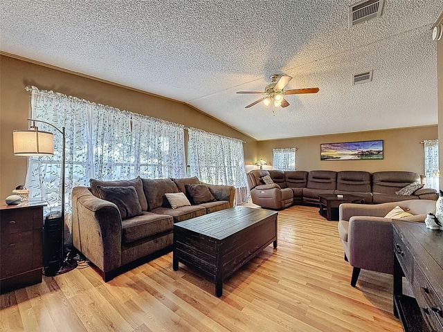 454 VILLAGE CIRCLE SW, Winter Haven, FL 33880