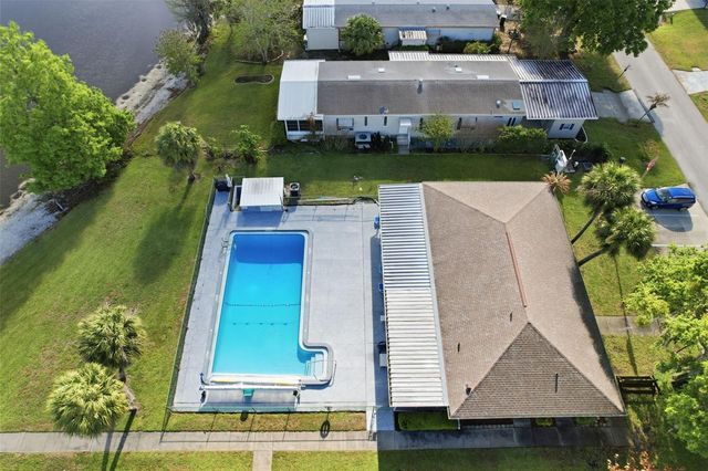 454 VILLAGE CIRCLE SW, Winter Haven, FL 33880