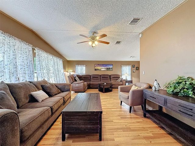 454 VILLAGE CIRCLE SW, Winter Haven, FL 33880