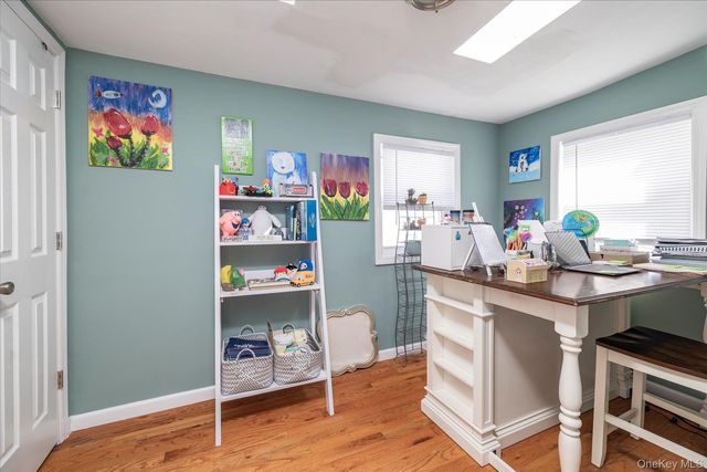 67 Radcliffe Road, Island Park, NY 11558