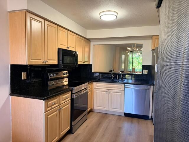 8659 Vía Reale 1, Boca Raton, FL 33496