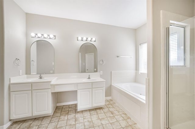 2705 Haleys Comet Court, Deer Park, TX 77536