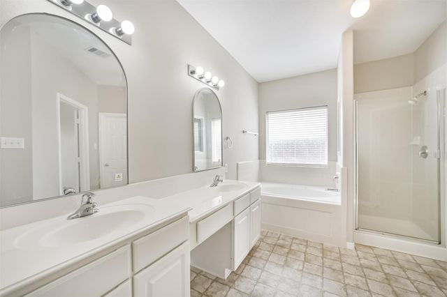 2705 Haleys Comet Court, Deer Park, TX 77536