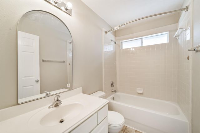 2705 Haleys Comet Court, Deer Park, TX 77536