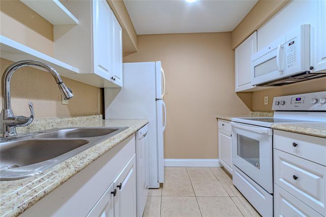 518 ORANGE 12, Altamonte Springs, FL 32701