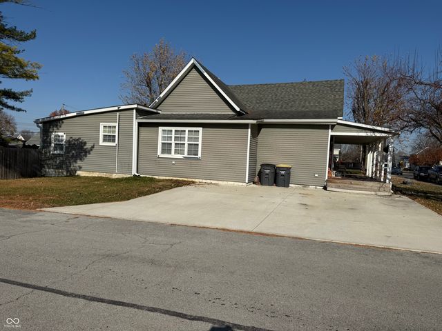 502 N East Street, Tipton, IN 46072