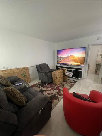 1255 W 49th Pl E102, Hialeah, FL 33012