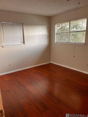 2621 Kelli Dr, Denham Springs, LA 70726