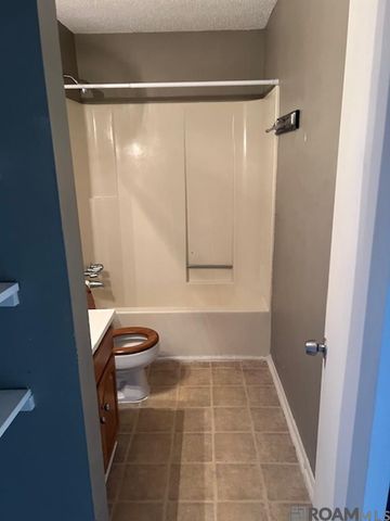 2621 Kelli Dr, Denham Springs, LA 70726