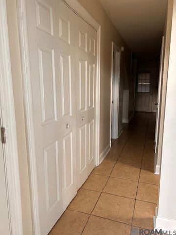 2621 Kelli Dr, Denham Springs, LA 70726