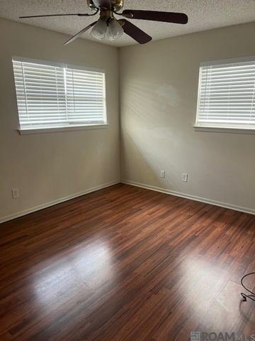 2621 Kelli Dr, Denham Springs, LA 70726