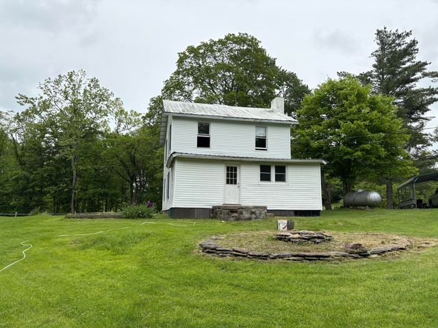 2855 Furnace Junction Road, Ravenna, KY 40472