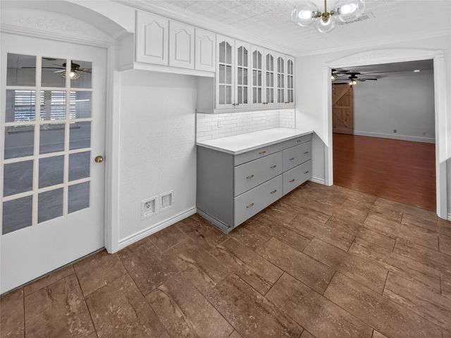 9023 Springview Lane, Houston, TX 77080